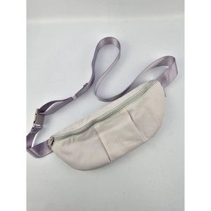 Apana Lavender Adjustable Zippered Fanny Pack